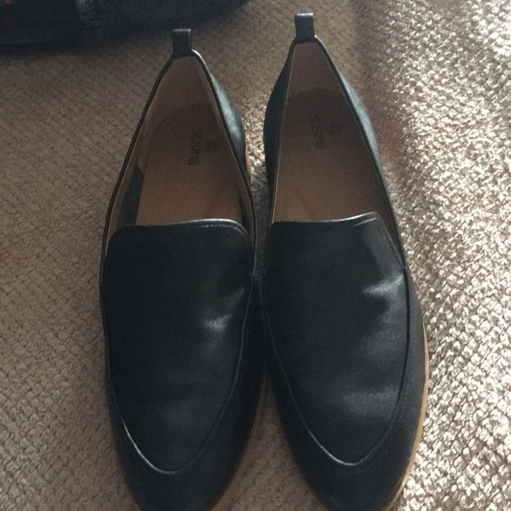 Susina women’s loafers.  Black, leather size 11.